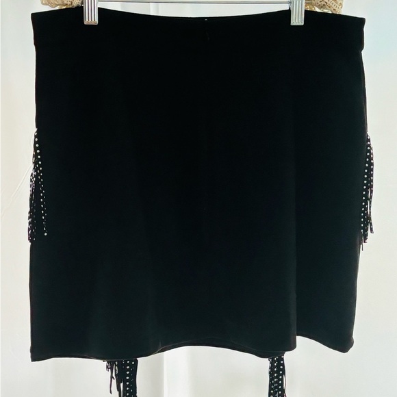 Handcrafted fringe skirt L/XL - Picture 2 of 6